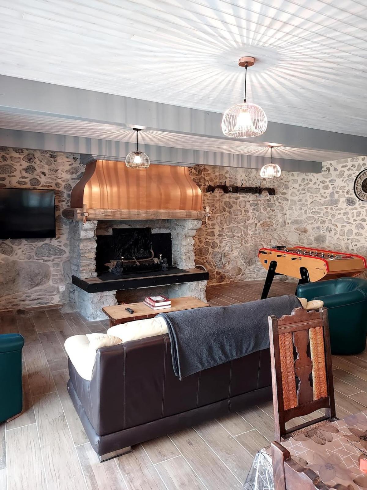 Maison De Village Au Pied Des Pyrenees Marignac  المظهر الخارجي الصورة